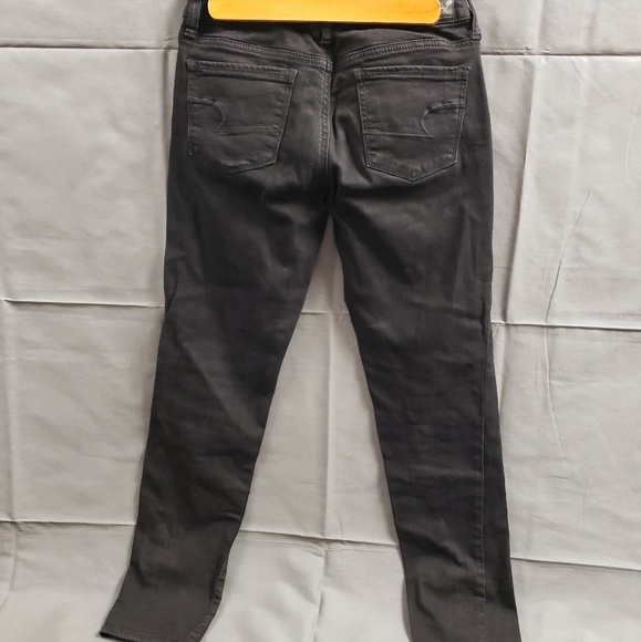 American Eagle Black Skinny Jeans - Picture 2 of 4